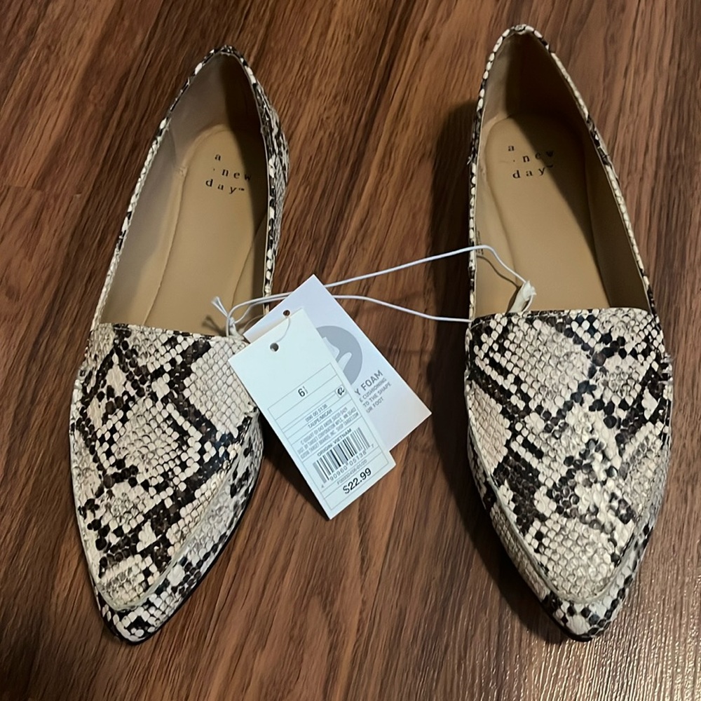 Brand new Universal Thread size 6.5